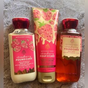 Bath & Body Works Strawberry Pound Cake Body Care Set - 50$ value